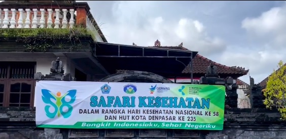 Safari Kesehatan di Desa Dauh Puri Kauh