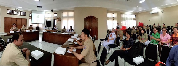 LOKAKARYA MINI TRIBULANAN IV LINTAS SEKTOR DI KANTOR CAMAT DENPASAR BARAT