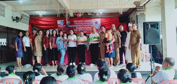 PEMBUKAAN POSYANDU PARIPURNA DI DESA PADANGSAMBIAN KLOD TAHUN 2019
